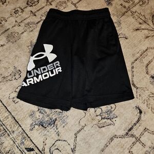 Under Armour kids shorts sz xs